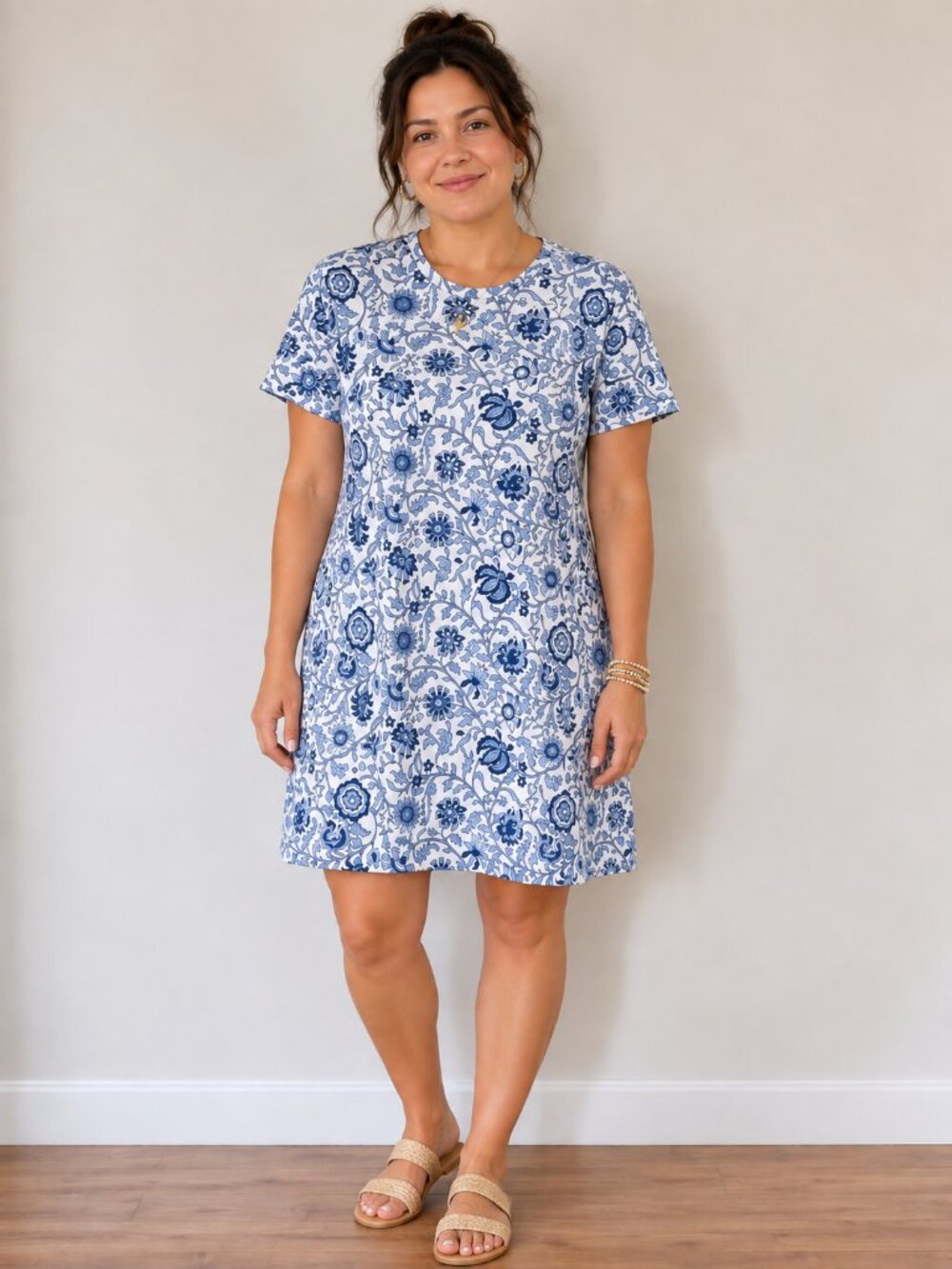 Vera Bradley Large Blue White Floral Cotton T-Shirt Dress 1961676